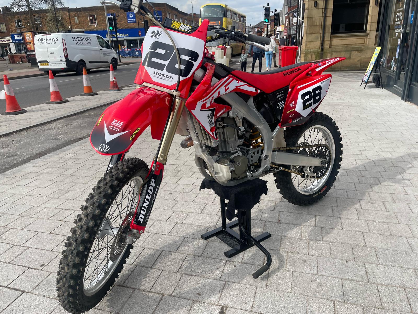 Honda CRF 450R 2006 | Fully Mint Condition, Only 20 Hours, 4-Stroke Dirt Bike-Win Impex Moto